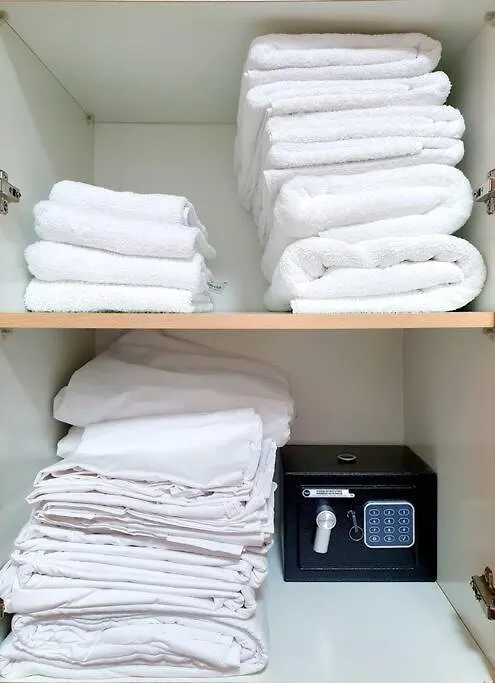 חיפה Hantke28 Budget Apartment 0*,